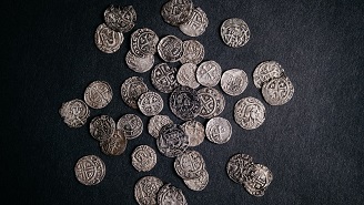 Какие монеты нашли в Нидерландах и Бурятии?